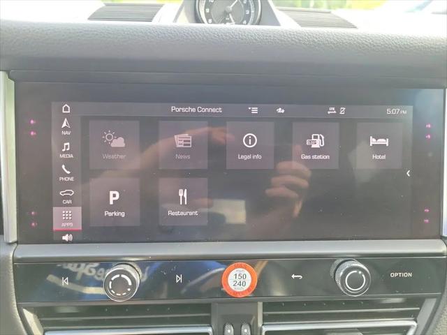 2024 Porsche Macan T