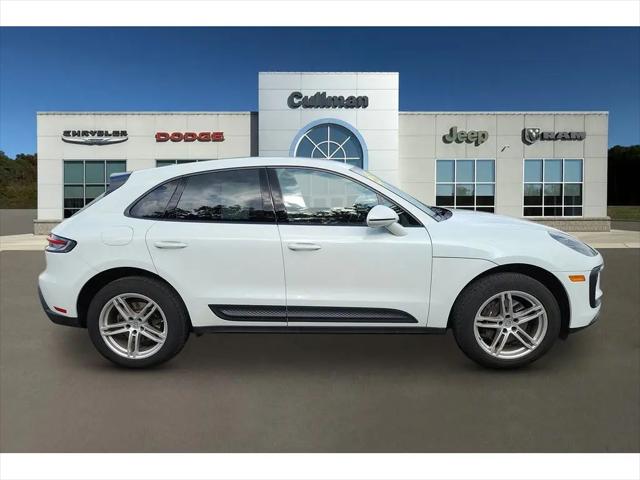 2024 Porsche Macan T