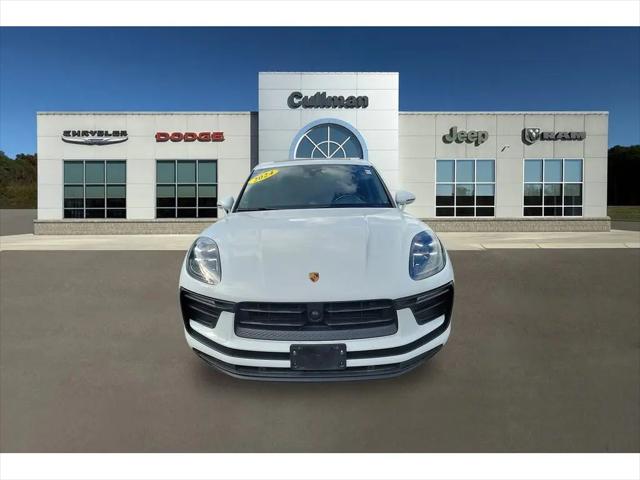 2024 Porsche Macan T