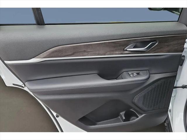 2026 Jeep Grand Cherokee L Altitude 4x2