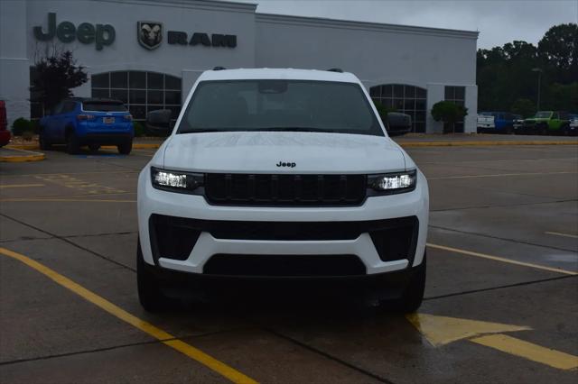 2026 Jeep Grand Cherokee L Altitude 4x2