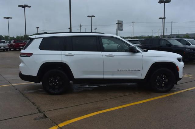 2026 Jeep Grand Cherokee L Altitude 4x2