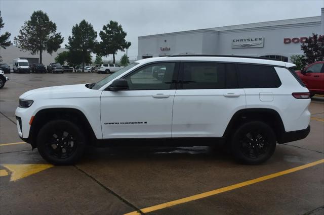 2026 Jeep Grand Cherokee L Altitude 4x2