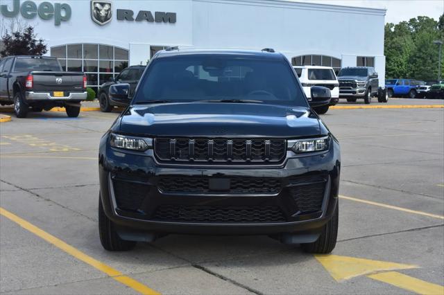 2026 Jeep Grand Cherokee L Altitude 4x2
