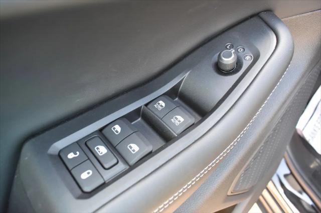 2026 Jeep Grand Cherokee L Altitude 4x2