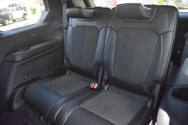 2026 Jeep Grand Cherokee L Altitude 4x2
