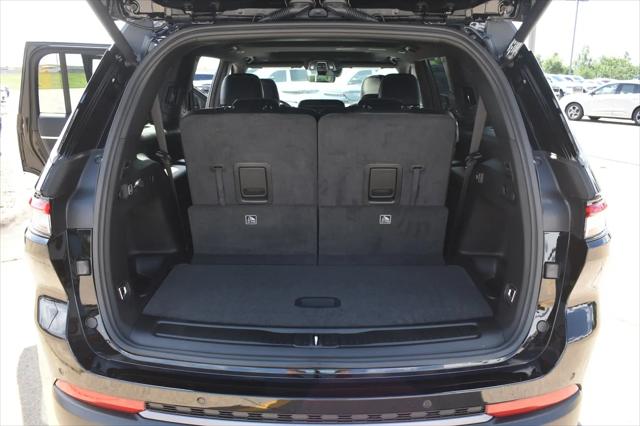 2026 Jeep Grand Cherokee L Altitude 4x2