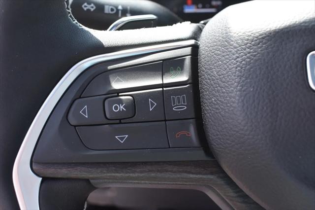 2026 Jeep Grand Cherokee L Altitude 4x2