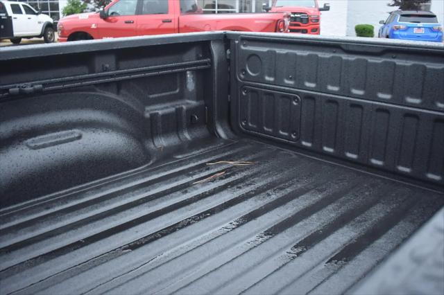 2026 Ram 1500 Laramie Crew Cab 4x4 5'7" Box