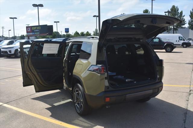 2026 Jeep Cherokee Laredo 4x4