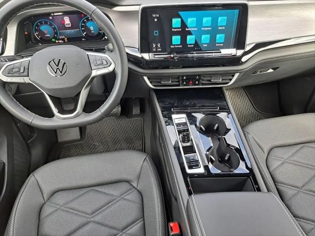 2026 Volkswagen Atlas Cross Sport SE with Technology