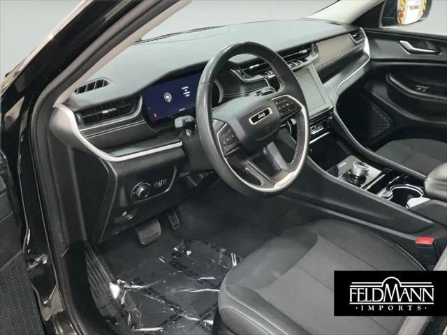 2023 Jeep Grand Cherokee L Laredo 4x4