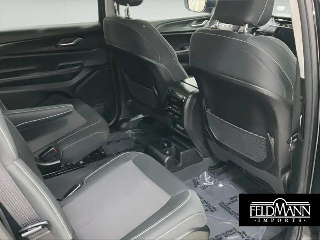 2023 Jeep Grand Cherokee L Laredo 4x4