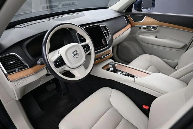 2022 Volvo XC90 Recharge T8 Inscription Expression 7 Passenger
