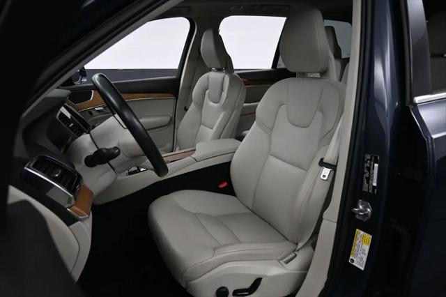 2022 Volvo XC90 Recharge T8 Inscription Expression 7 Passenger