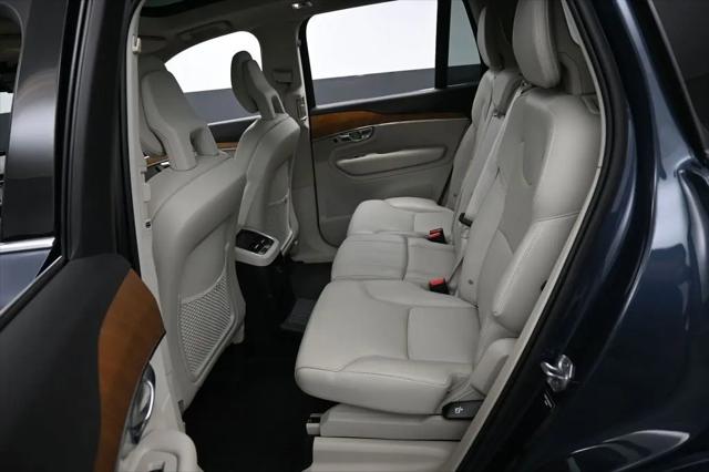 2022 Volvo XC90 Recharge T8 Inscription Expression 7 Passenger