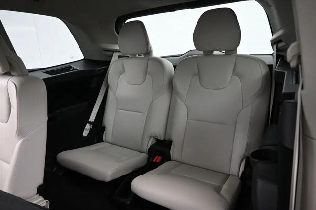 2022 Volvo XC90 Recharge T8 Inscription Expression 7 Passenger