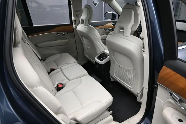 2022 Volvo XC90 Recharge T8 Inscription Expression 7 Passenger