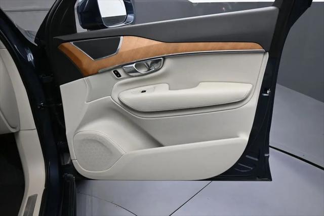 2022 Volvo XC90 Recharge T8 Inscription Expression 7 Passenger