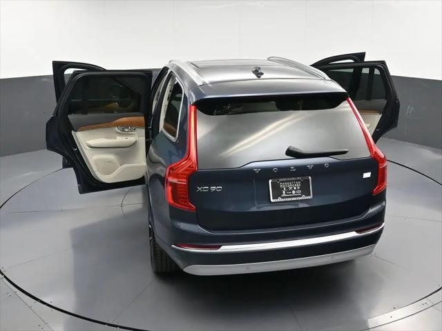 2022 Volvo XC90 Recharge T8 Inscription Expression 7 Passenger