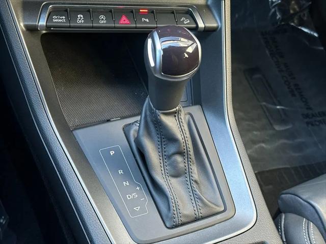 2023 Audi Q3 Premium 45 TFSI S line quattro Tiptronic