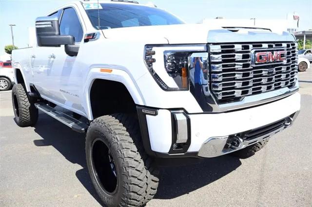 2025 GMC Sierra 3500HD Crew Cab, Standard Bed, Denali, 4WD