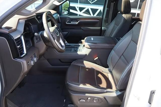 2025 GMC Sierra 3500HD Crew Cab, Standard Bed, Denali, 4WD