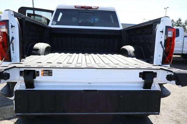 2025 GMC Sierra 3500HD Crew Cab, Standard Bed, Denali, 4WD