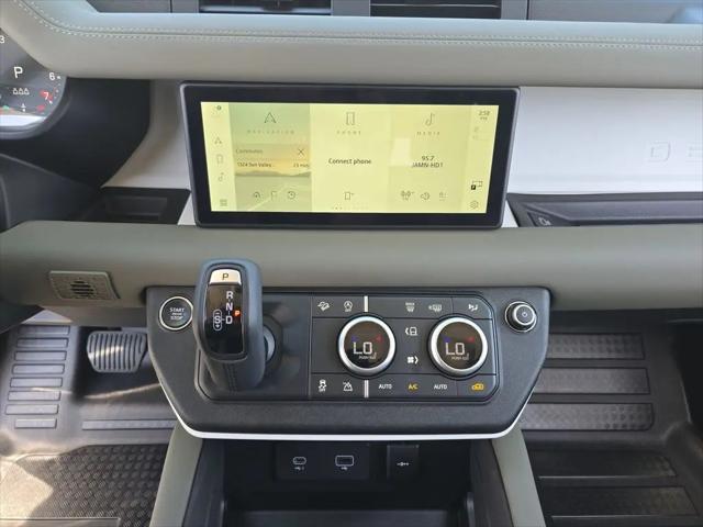 2024 Land Rover Defender 110 P300