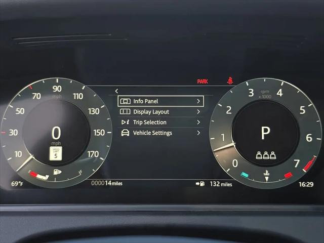 2026 Land Rover Range Rover Velar P250 Dynamic SE