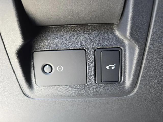 2026 Land Rover Range Rover Velar P250 Dynamic SE