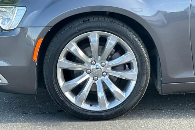 2019 Chrysler 300 Limited
