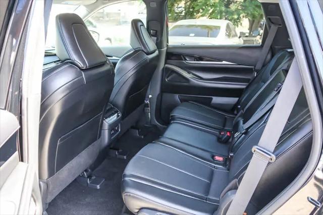 2024 INFINITI QX60 PURE