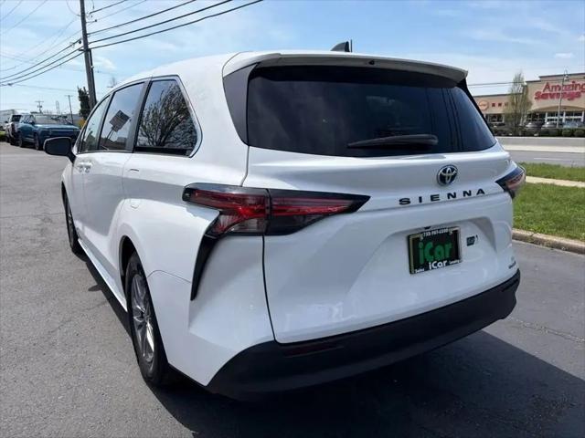 2021 Toyota Sienna LE