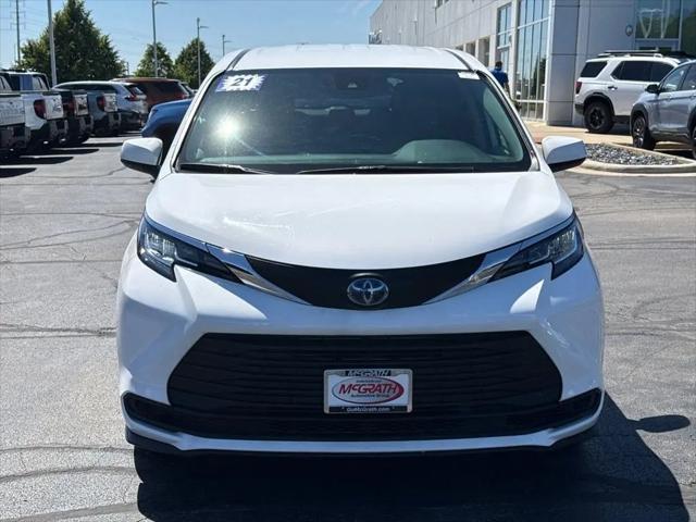 2021 Toyota Sienna LE