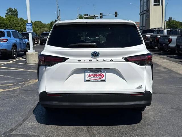 2021 Toyota Sienna LE
