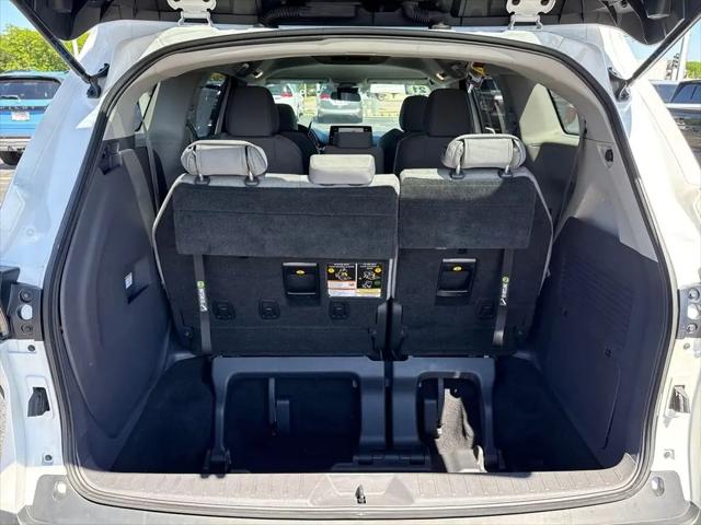 2021 Toyota Sienna LE