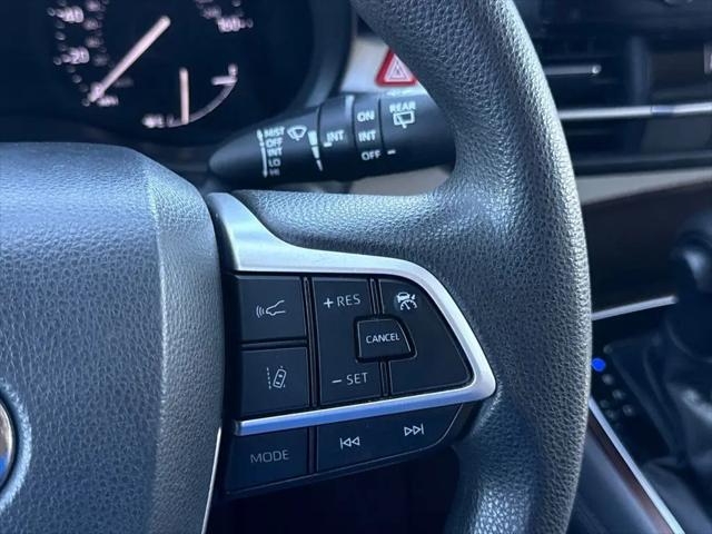 2021 Toyota Sienna LE