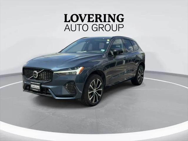 2023 Volvo XC60 Recharge T8 Ultimate Dark Theme