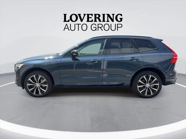 2023 Volvo XC60 Recharge T8 Ultimate Dark Theme