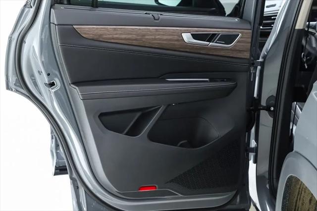 2026 Volkswagen Atlas SEL Premium R-Line