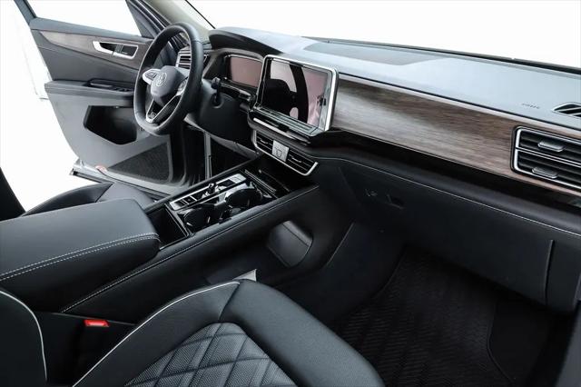 2026 Volkswagen Atlas SEL Premium R-Line