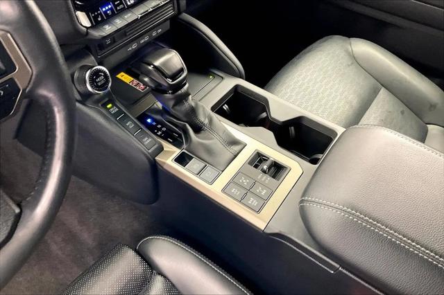 2025 Toyota Land Cruiser Base