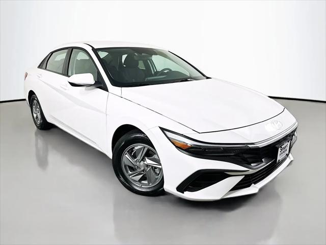 2026 Hyundai Elantra SE for sale in Davenport, IA