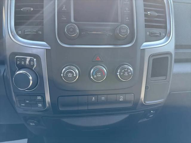 2024 Ram 1500 Classic Warlock Crew Cab 4x4 5'7" Box