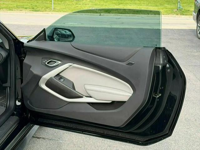 2021 Chevrolet Camaro RWD Coupe LT1