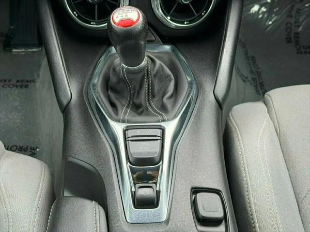 2021 Chevrolet Camaro RWD Coupe LT1