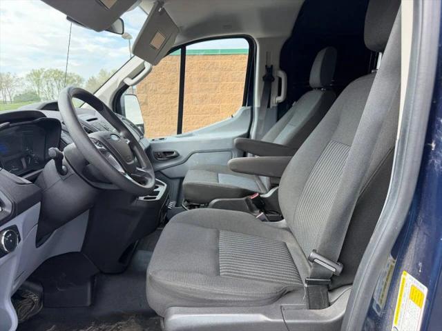 2019 Ford Transit w/60/40 Side Door w/RWB