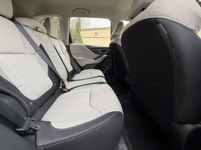2023 Subaru Forester Base