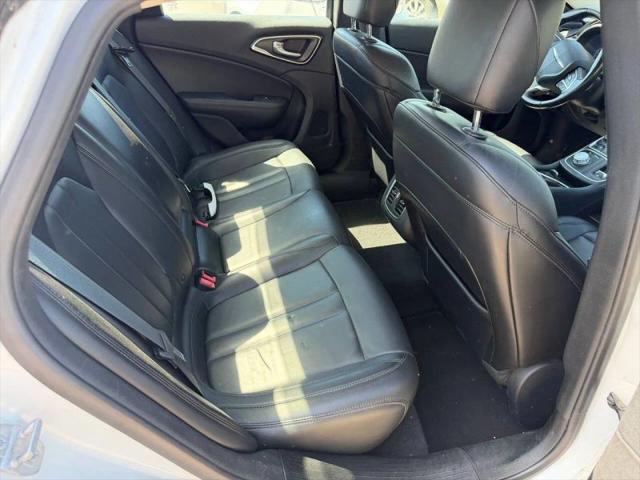 2015 Chrysler 200 C